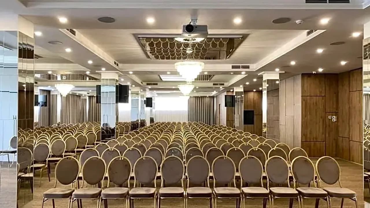 Вентиляція та охолодження конференц-залів у готелі Братислава